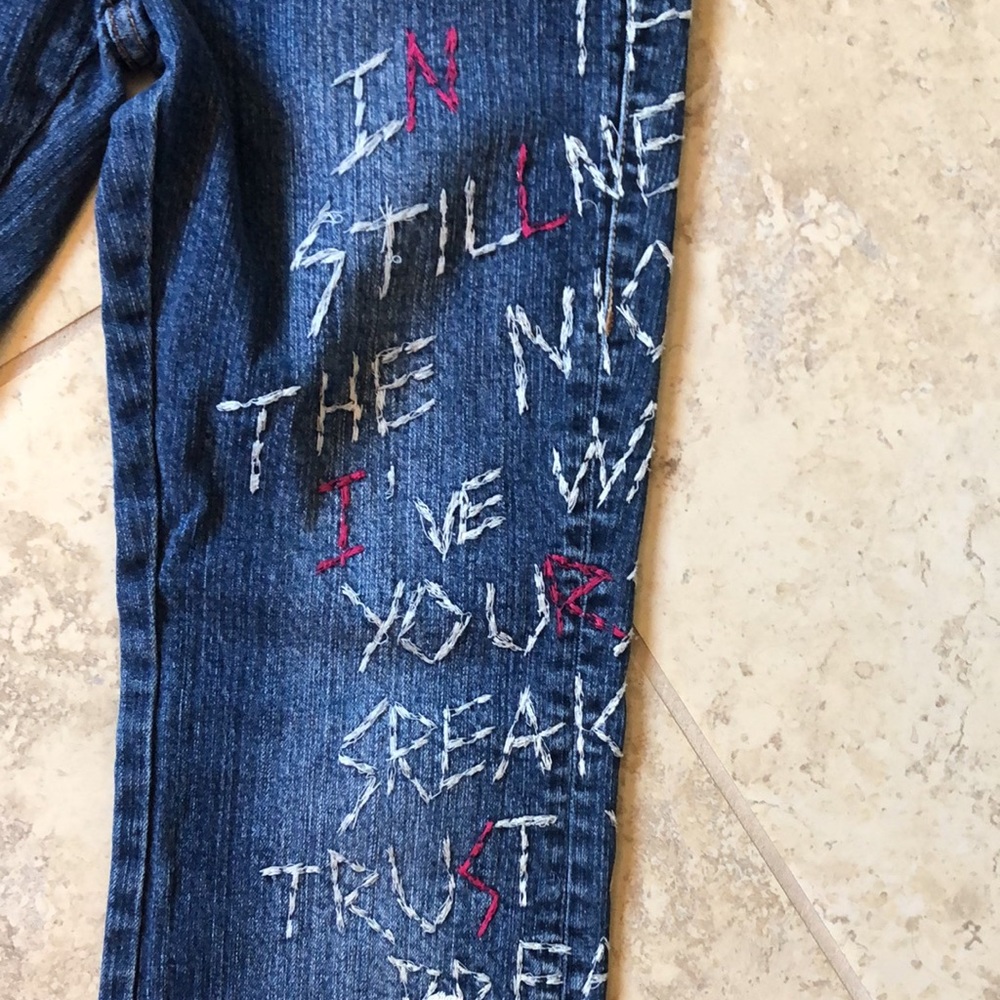 Request Jeans - Picture 4 of 10